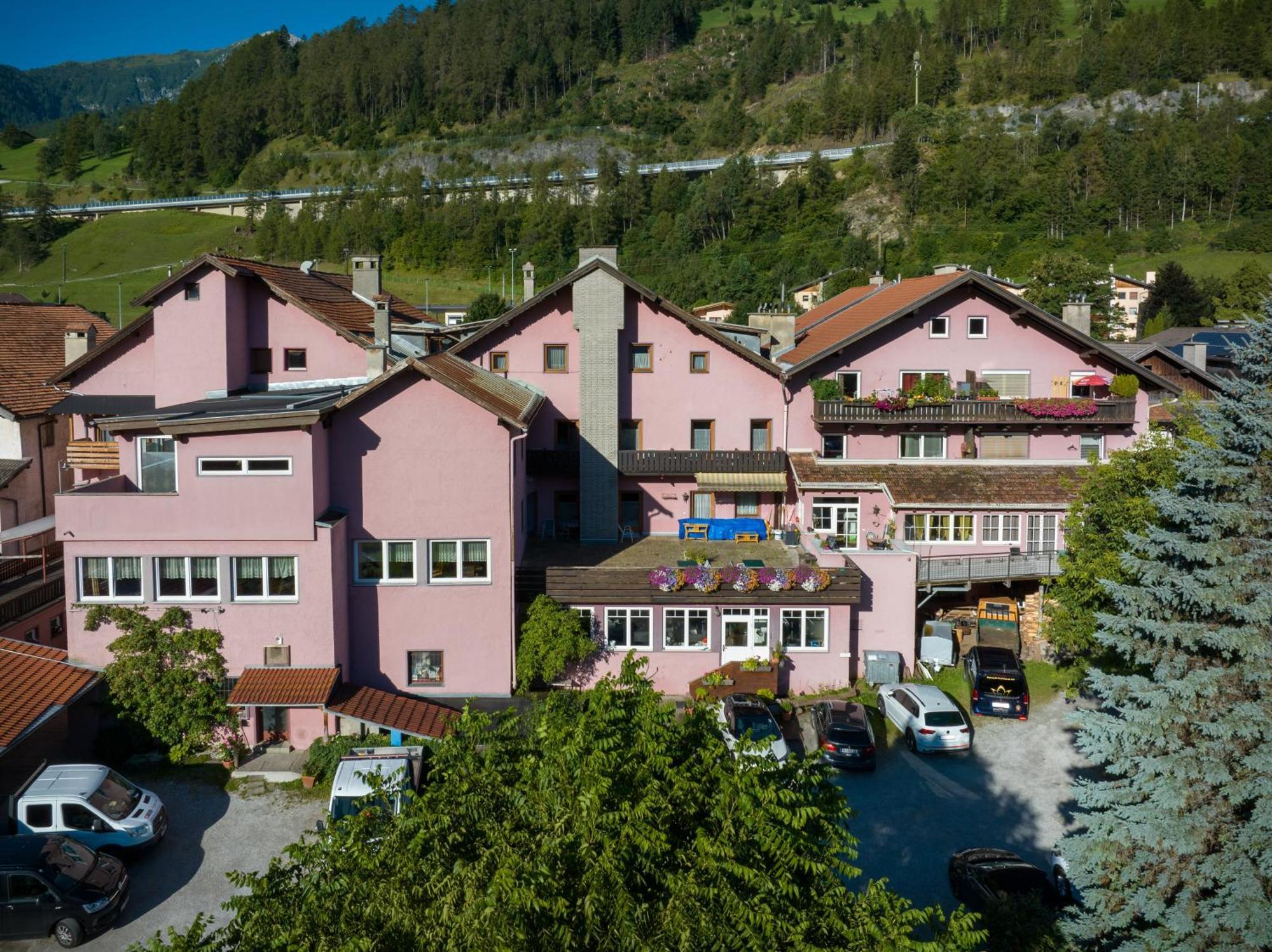 Hotel Krone Matrei am Brenner Exterior foto