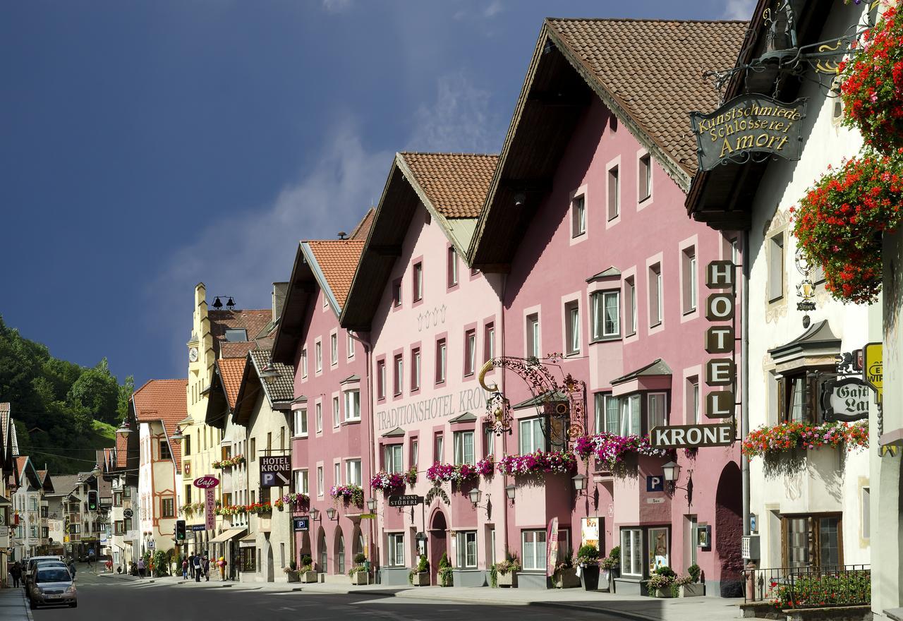 Hotel Krone Matrei am Brenner Exterior foto